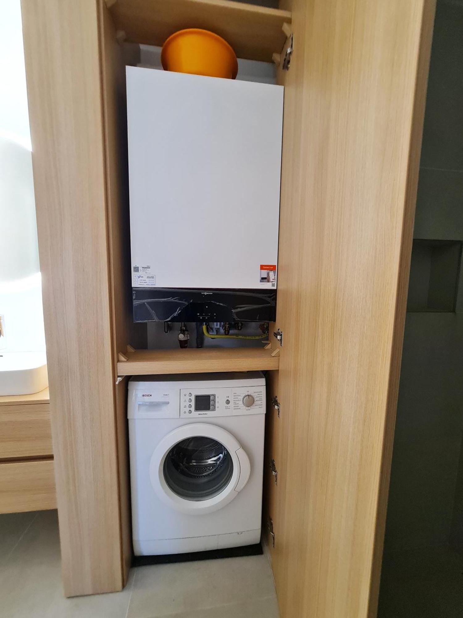 Beautiful New In Old Town Near Train Station - Free Parking