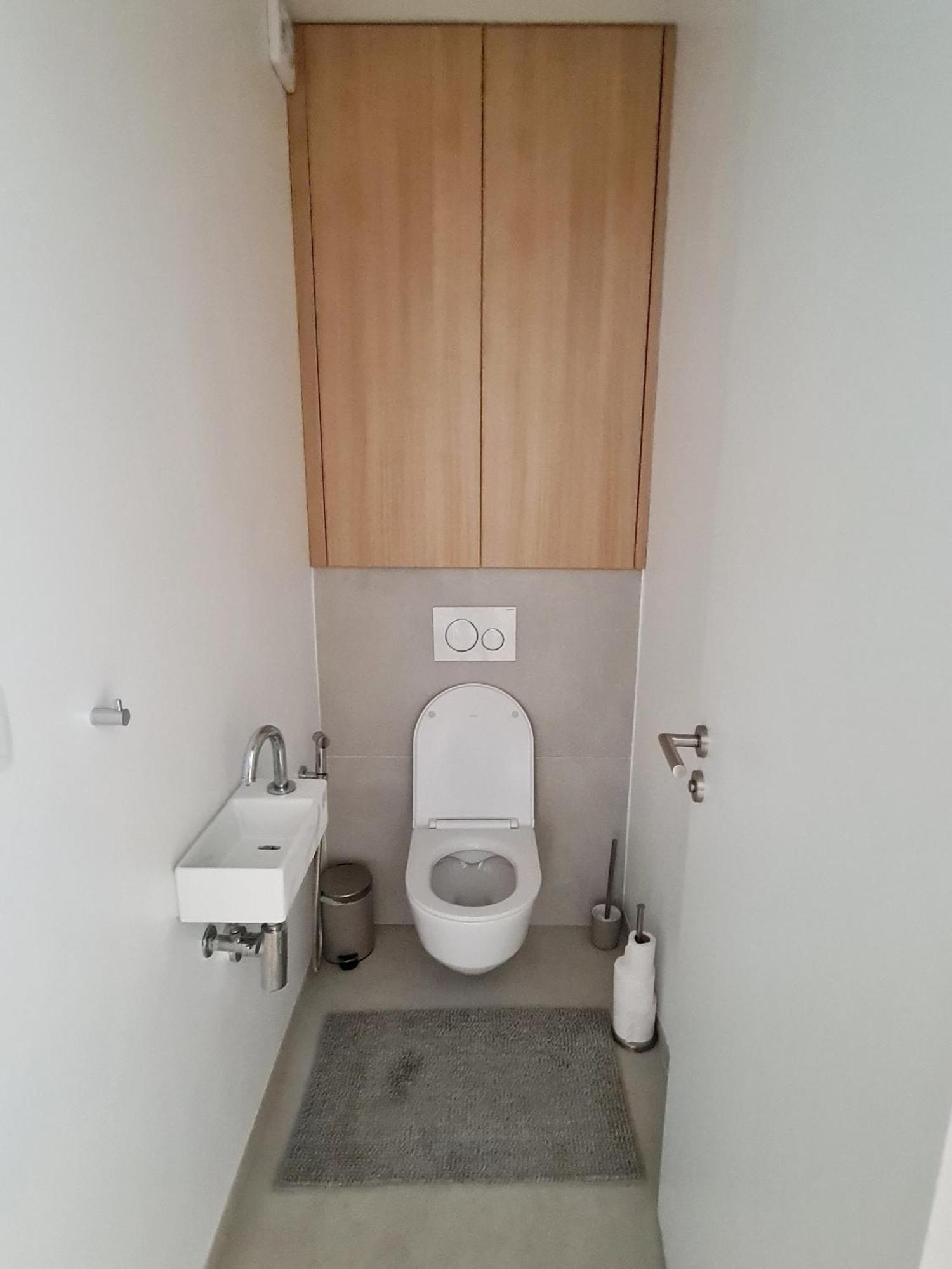 Beautiful New In Old Town Near Train Station - Free Parking Apartment Bratislava