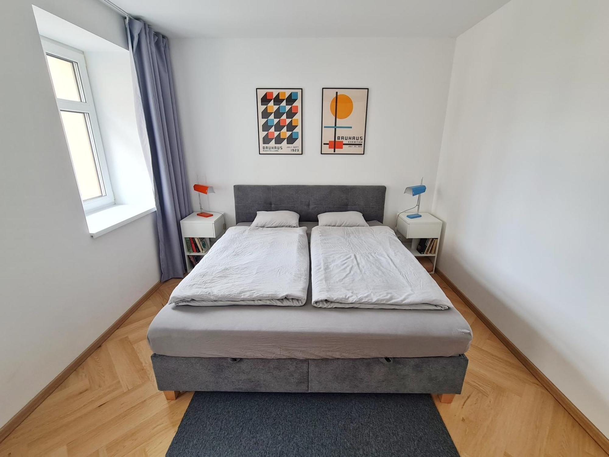 Beautiful New In Old Town Near Train Station - Free Parking *